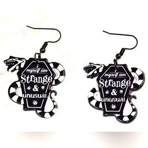 NWT Women's Beetlejuice Strange and Unusual Earrings